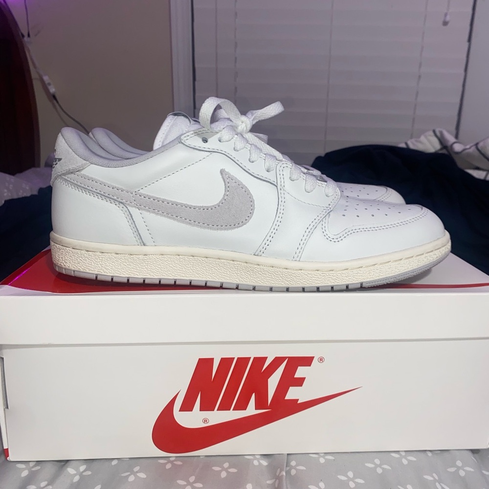 Nike Men's White Shoes